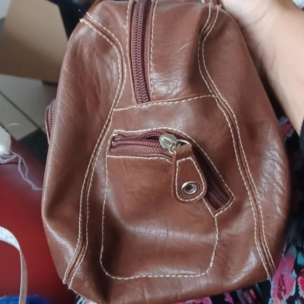 ‘Unlisted by Kenneth Cole’ Handbag, brown